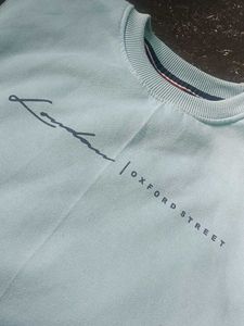 Stylish Light Blue Sweatshirt