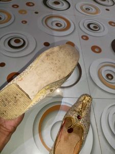 Elegant Ethnic Men's Jutti Shoes