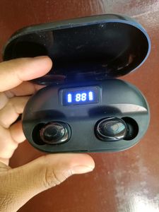 Boat Airdopes T2 With Power Bank.