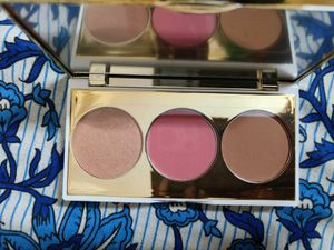 Myglamm 3 In 1Highlighter+ Blush+Bronzer Palette