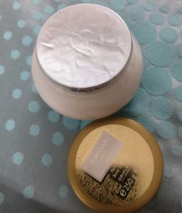 Giordani Gold Essenza Perfumed Body Cream