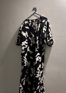 Abstract Print Black &amp; White Dress
