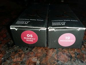 MILA BEAUTIE Matte Lipstick