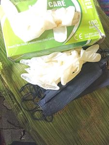 Pack Of 10 PairsOf Surgical Gloves And Mask
