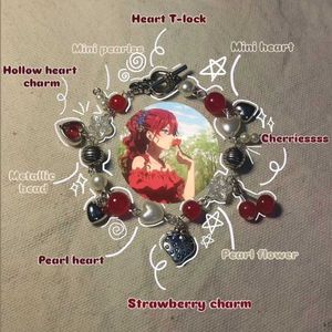 Pinteresty Red Charm Bracelet