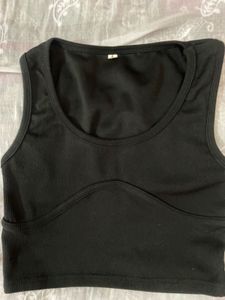 sale !!!black crop top