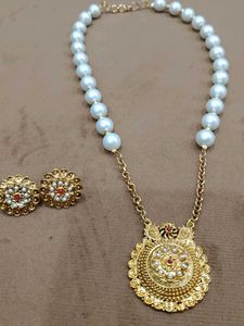 Pearl Necklace Set
