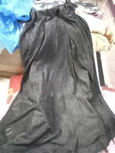 black skirt