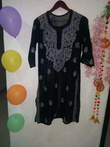 New Lucknavi Chickenkari Kurtis (2)