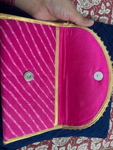 Lehria Clutch
