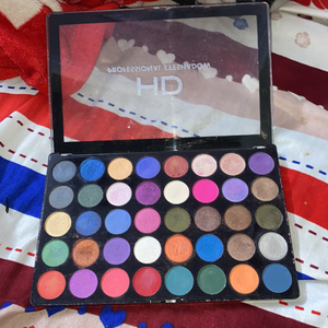 eyeshadow palette