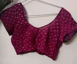 Elegant Dark Pink and Golden Ethnic Saree