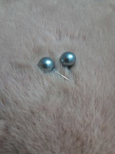 Grey Studs