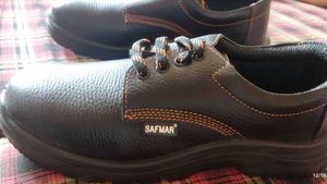 Black Pure Leather Safety Shoes For Men