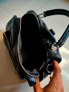 Leather Handbag 👜