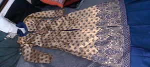 lehnga skirt only one time used. bust 38