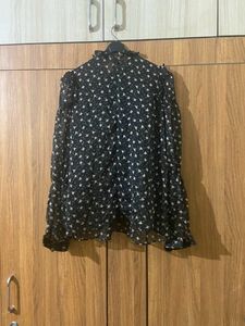 Price Drop Stunning Top🥰🥰🥰🥰