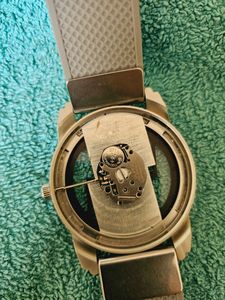 Watch BATTERY