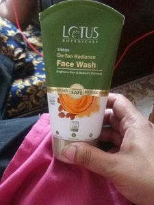 Lotus Face Wash