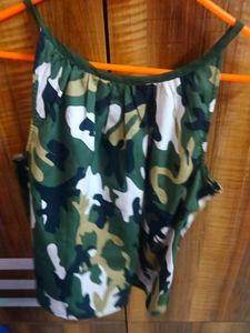 Army Print Crop Top