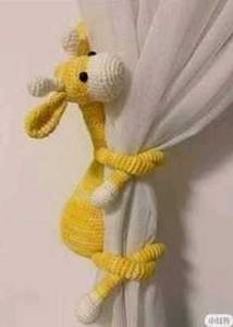 Giraffe Curtain Tieback 2 pieces