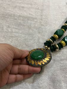 Necklace With Earrings Green