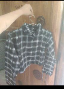 It&#39;s a Black Crop Top Must Buy This.....