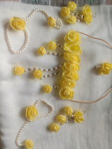 Haldi Jwellery Set