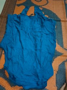 Sleevless Top Small Size