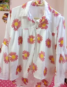 Daisy Print White Top