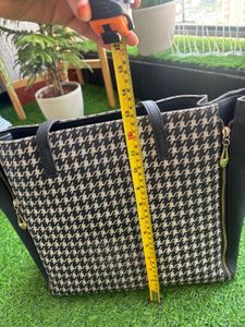 Houndstooth Tote Bag