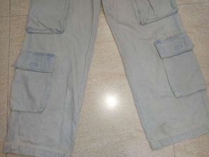 Cargo Jeans