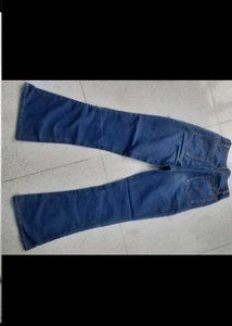 Trendy jeans for ladiess