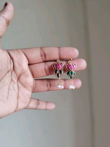 OfferLotus Pendant Kundan Invisible Chain Necklac