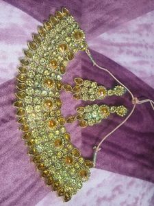 Gold-toned Wedding Jewellery Set