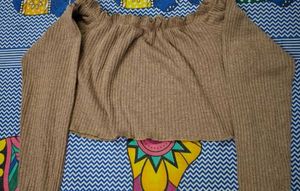 off shoulder crop top