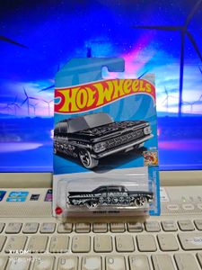 2 Hotwheels TH Models