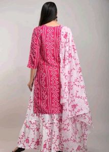 Pink &amp; White Printed Kurta Set
