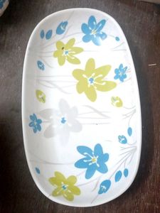 Cutlery Set Of 1 Snack Plate, Tray And 4 Mugs