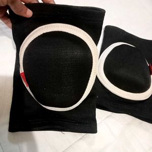 Black Knee Pads - Protective Gear