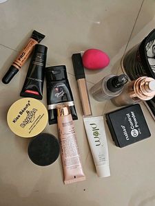All Cosmetics And One Item For 20 Rs