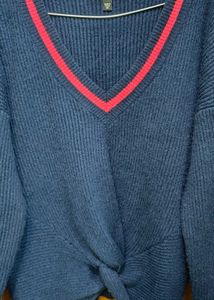 GUESS Sweater