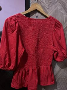 Red puffed Sleeve Top