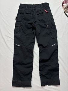 Off-White Straight Jeans and Plaid Flannel shirt