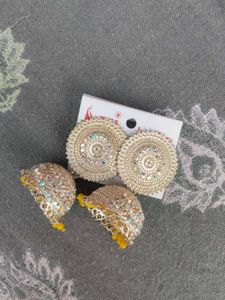 Sparkling Jhumka Earrings