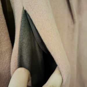 Dusty pink coat 🧥 mildly defective