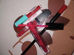 Lipsticks Bundle