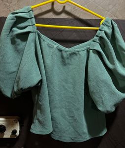 Chic Green Puff Sleeve Top