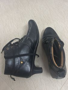 Black Boots