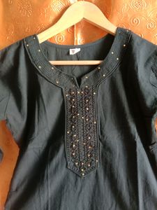 Black Kurti
